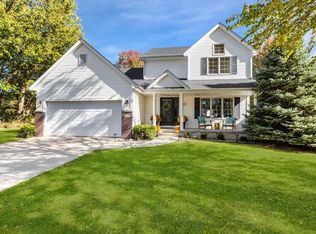 861 76th St, West Des Moines, IA 50266
