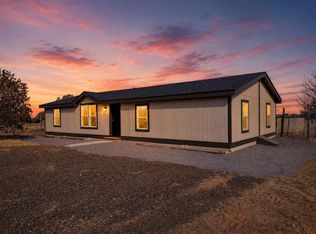 40 Hawks Rd, Tijeras, NM 87015