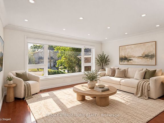 4th image of 54 Kingsdale Ave