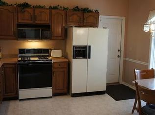 6221 Old English Ct, South Bend, IN 46614