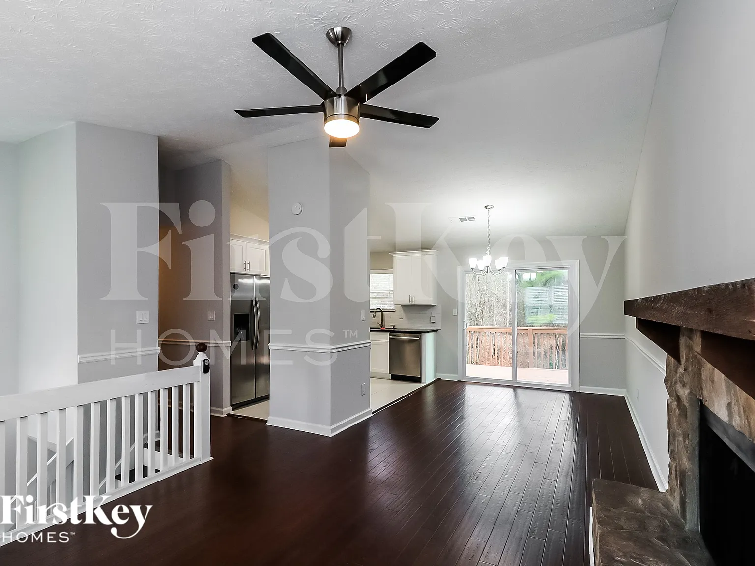 4 bed, 3.0 bath, 1540 sqft, $2,590 — Photo 4