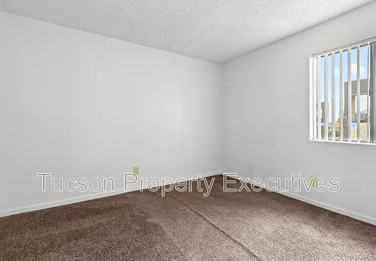 319 E Mohave Rd #206 — Photo 17