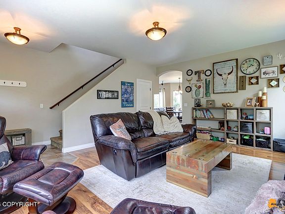 5th image of 7720 Hacienda Dr