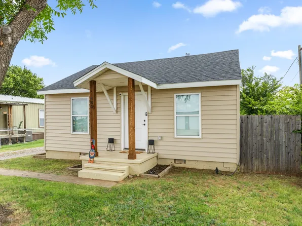 403 S Main St, Holliday, TX 76366