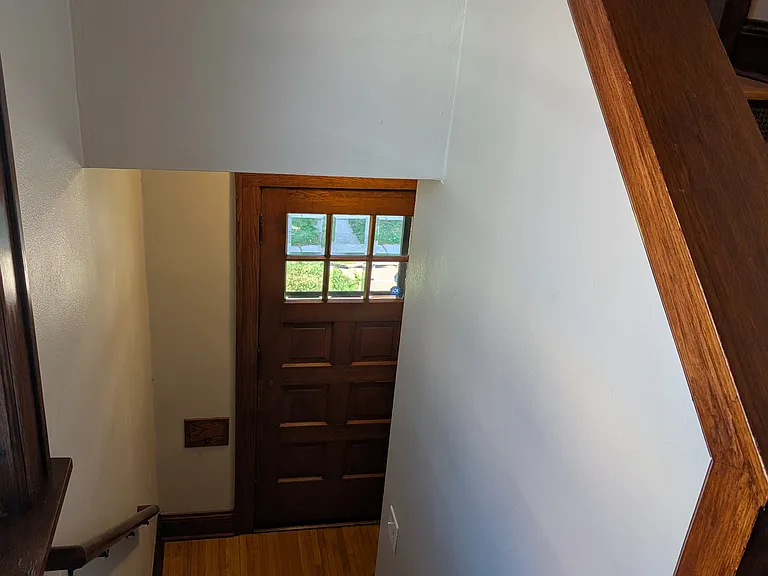 1298 Marshall Ave — Photo 9