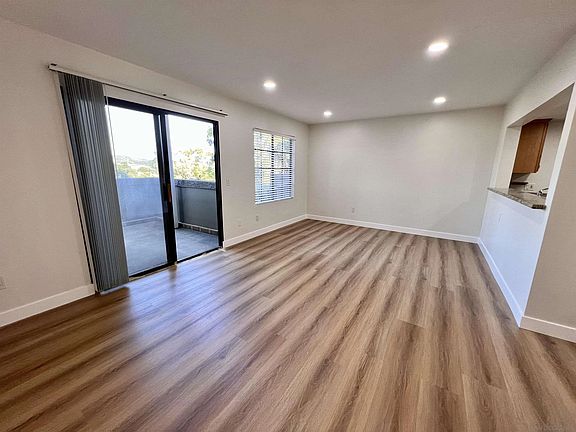 5th image of 15016 Avenida Venusto Unit 163