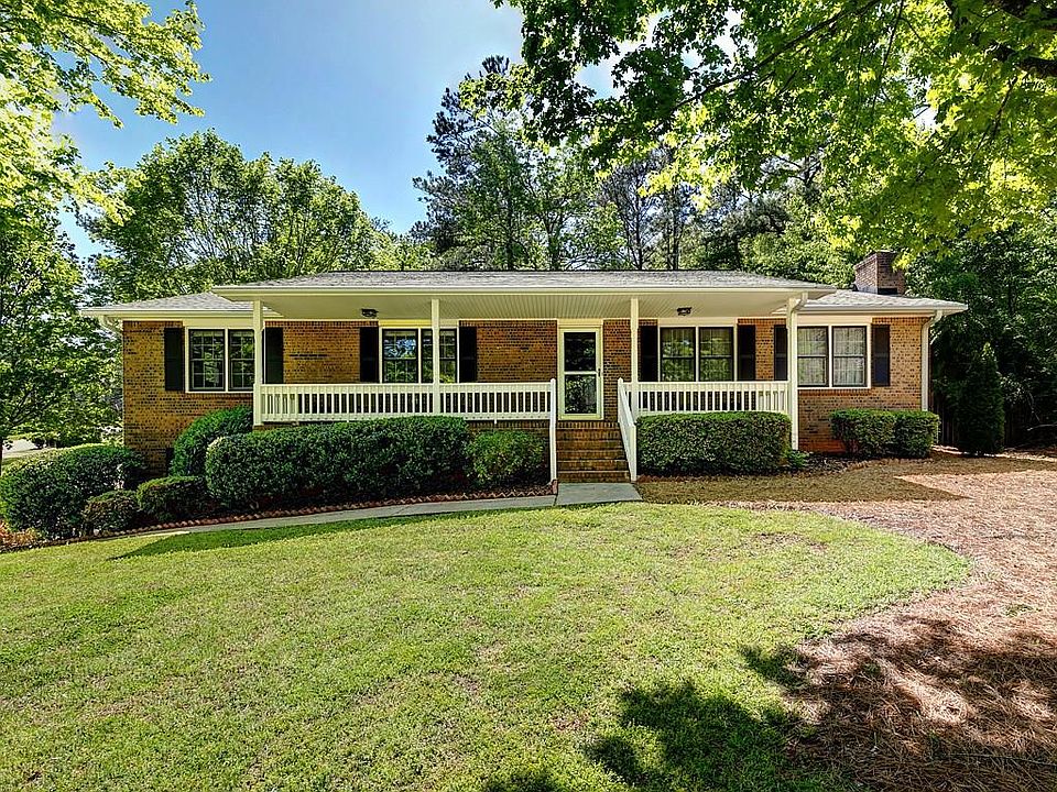 1st image of 4069 Omra Dr NE