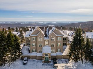 8120 Stonegate Dr, Champion, PA 15622