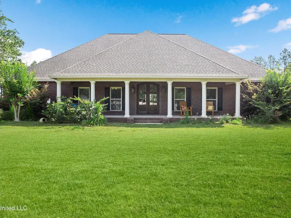7414 Fountainbleau Rd, Ocean Springs, MS 39564