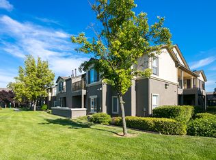 9444 Harbour Point Dr APT 139, Elk Grove, CA