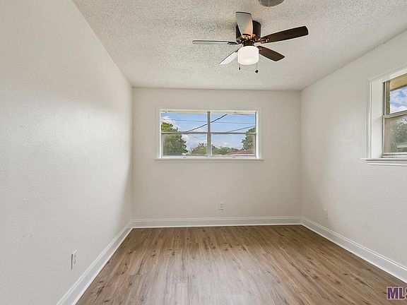 5th image of 4499 Wilson Ave