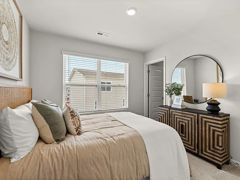 802 Taylor Dr — Photo 10