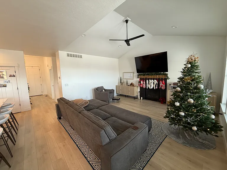 3142 W Harvard Dr — Photo 11
