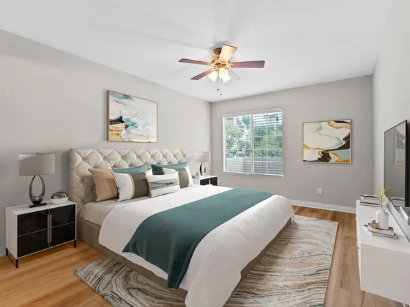 5550 Owensmouth Ave, Woodland Hills, CA