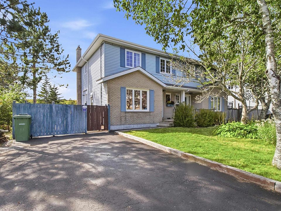 1st image of 18 Red Maple Dr