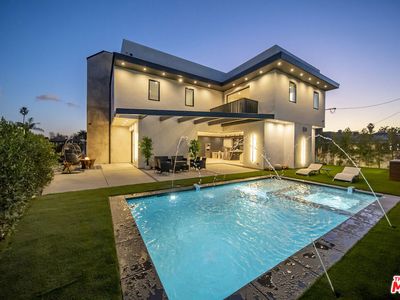 7303 W 89th St, Los Angeles, CA, 90045