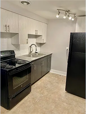 Flats at DeBoer Park — Photo 8