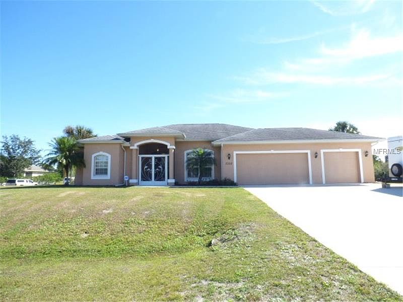 1st image of 3352 N Chamberlain Blvd