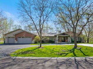 12631 S Regina Ln, Palos Park, IL 60464