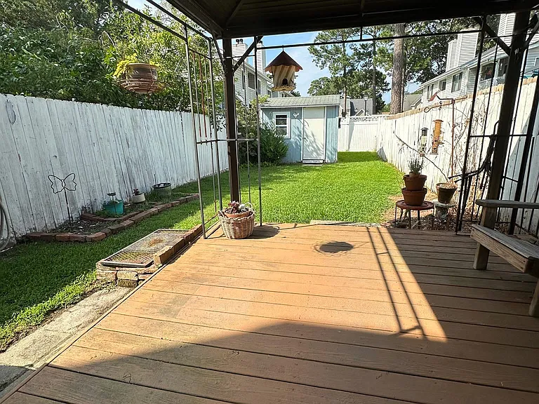 914 C Ave — Photo 3