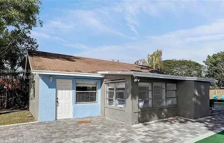 608 N 24th Ave — Photo 1