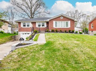 7706 Crestline Rd, Louisville, KY 40214