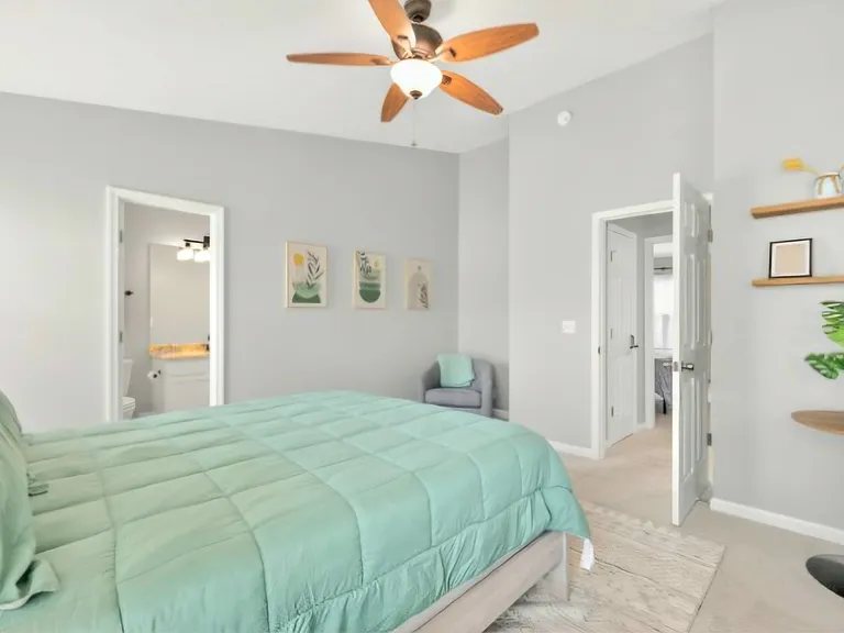 1011 Wolves Den Pl — Photo 20
