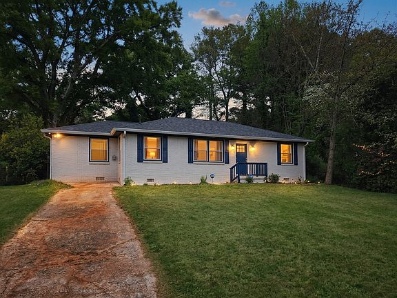 2nd image of 1752 Lynn Ln