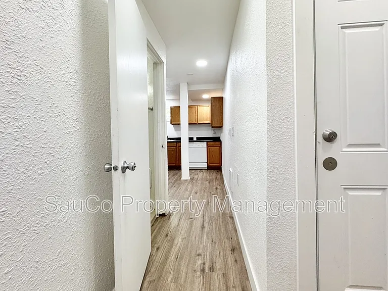 6423 SW Raab Rd — Photo 20