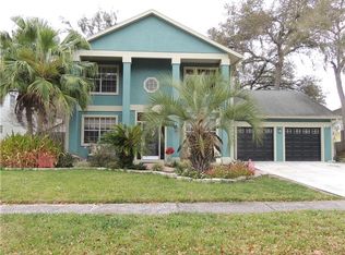 1910 Alafia Oaks Dr, Valrico, FL 33596