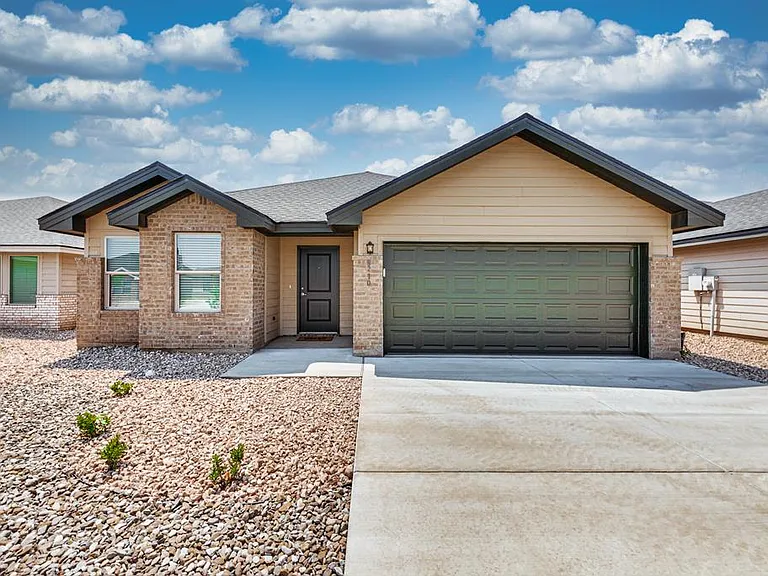 8210 E County Road 111 — Photo 1