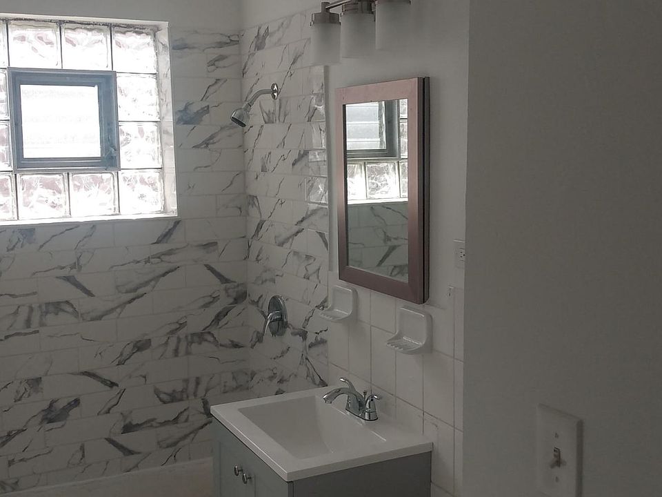1st image of 515 25th Ave #3
