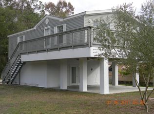 6300 Richard Dr, Weeki Wachee, FL 34607