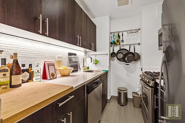 Rented by Halstead Real Estate | media 17