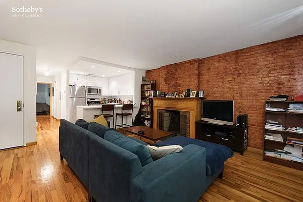 Rented by Sotheby's International Realty | media 2