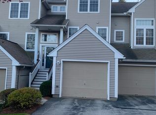 66 Reed Dr, Bedford, NH 03110