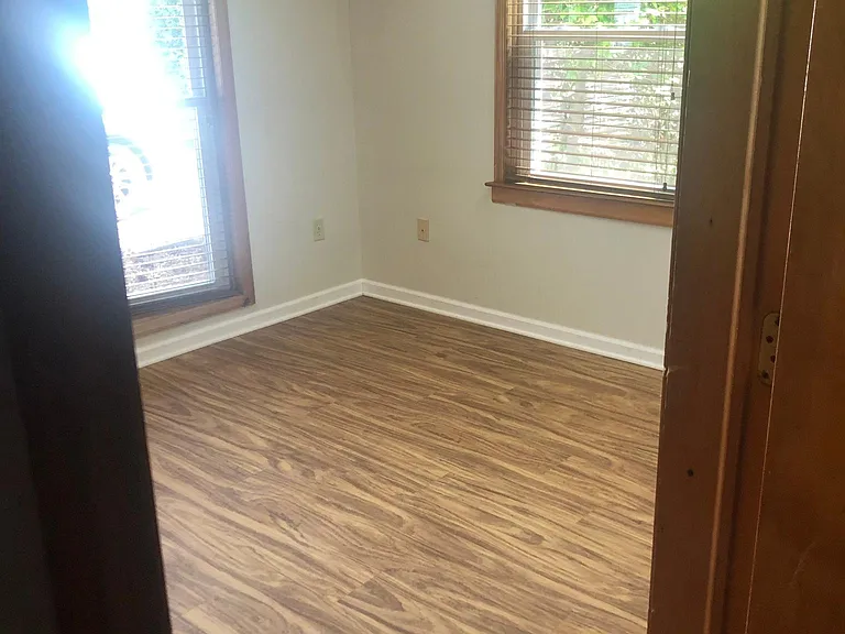 120 Womack Ave — Photo 22