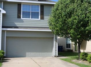 17215 Oakwood Chase Dr, Spring, TX 77379