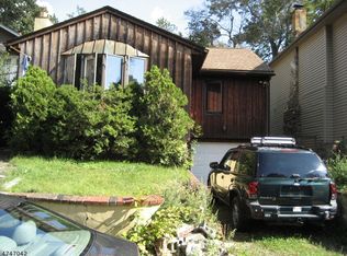 32 Race Track Dr, West Milford, NJ 07421