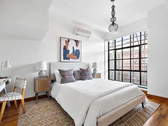 5th image of 37 Bridge St APT 1C