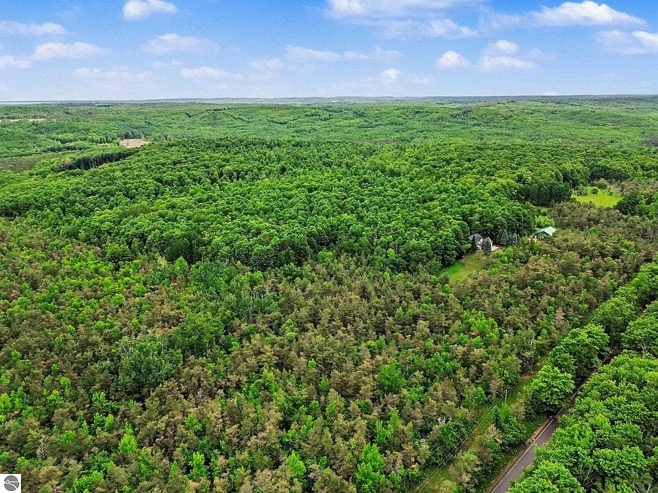 1st image of Robinson Rd