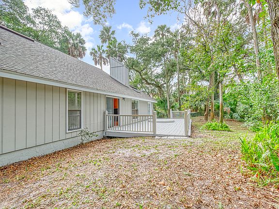 3rd image of 1875 Tierra Verde Dr