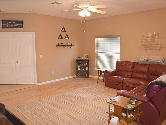 4th image of 216 Casa Marina Pl