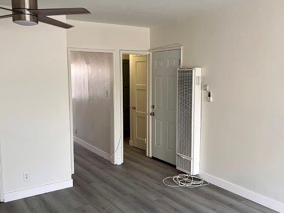3rd image of 872 S Gramercy Pl #11