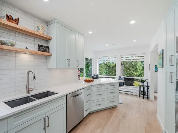 2655 Andover Rd #9, Nanaimo, BC V9P 9J5