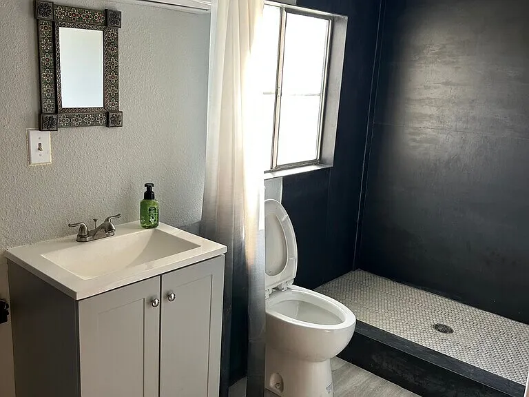 710 Adaes Ave #1 — Photo 5