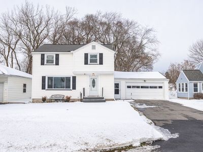 828 Hinchey Rd, Rochester, NY, 14624