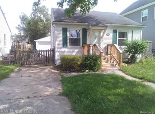 4048 Buckingham Ave, Berkley, MI 48072