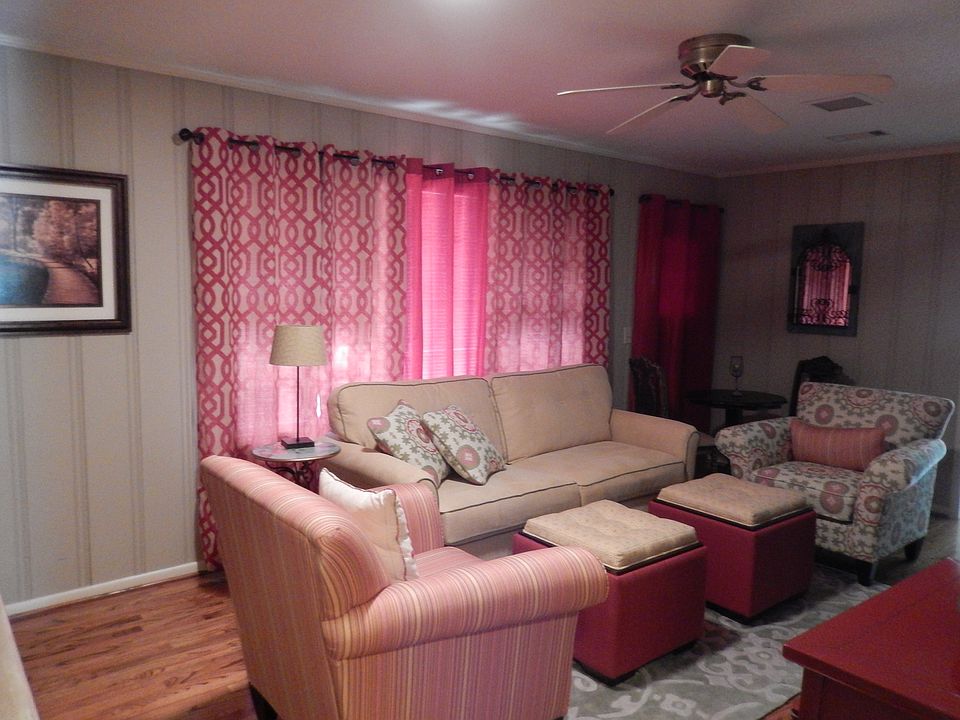 Den upstairs