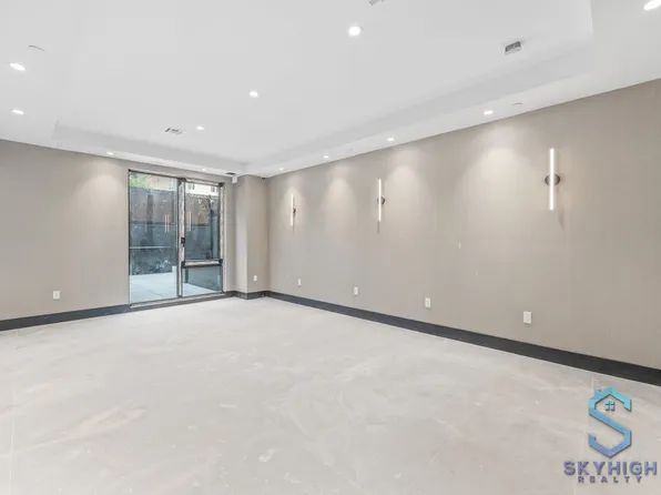 43-25 52nd Street image 23 of 34